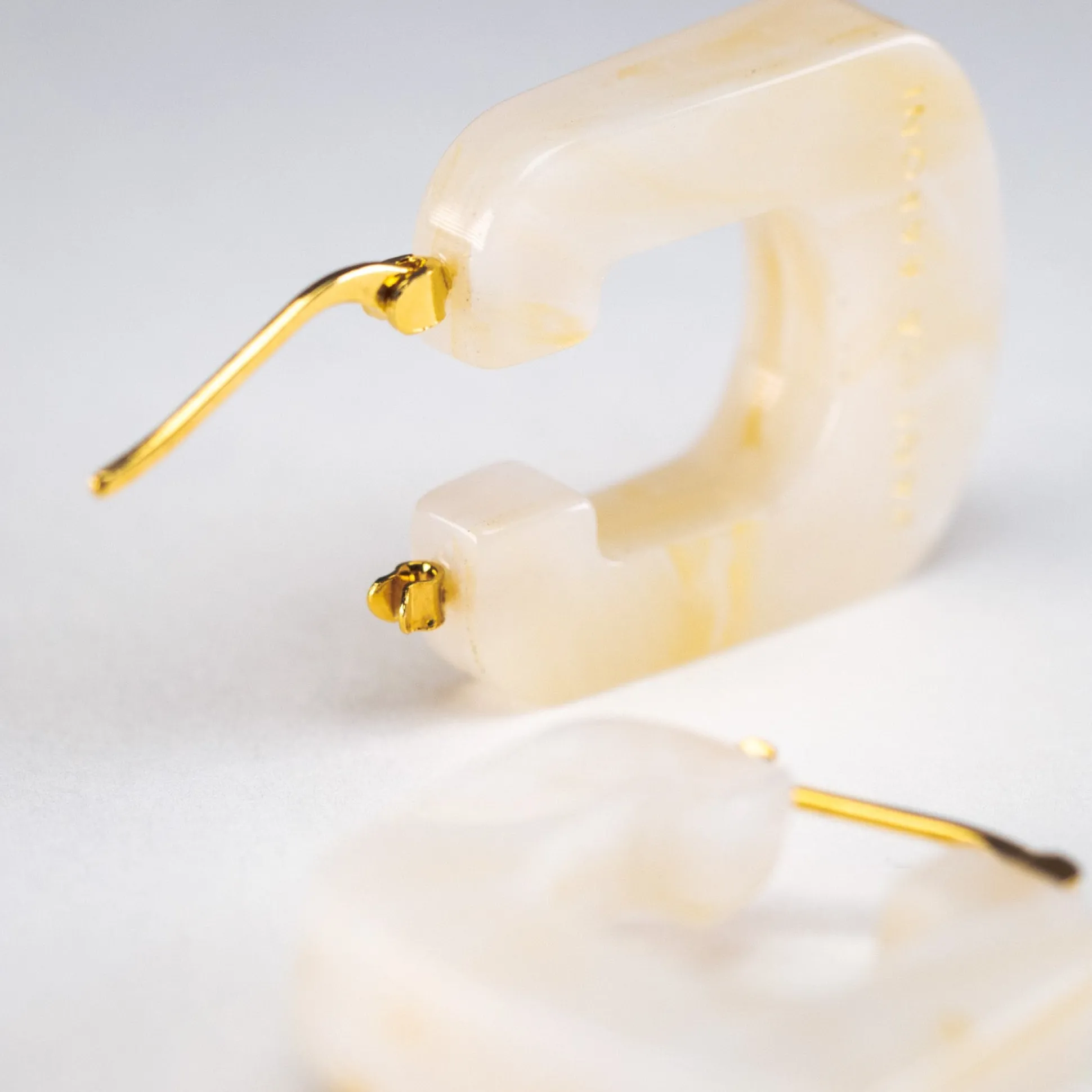 Vanessa Baroni Ohrringe|Dice Earring Pearl Marble