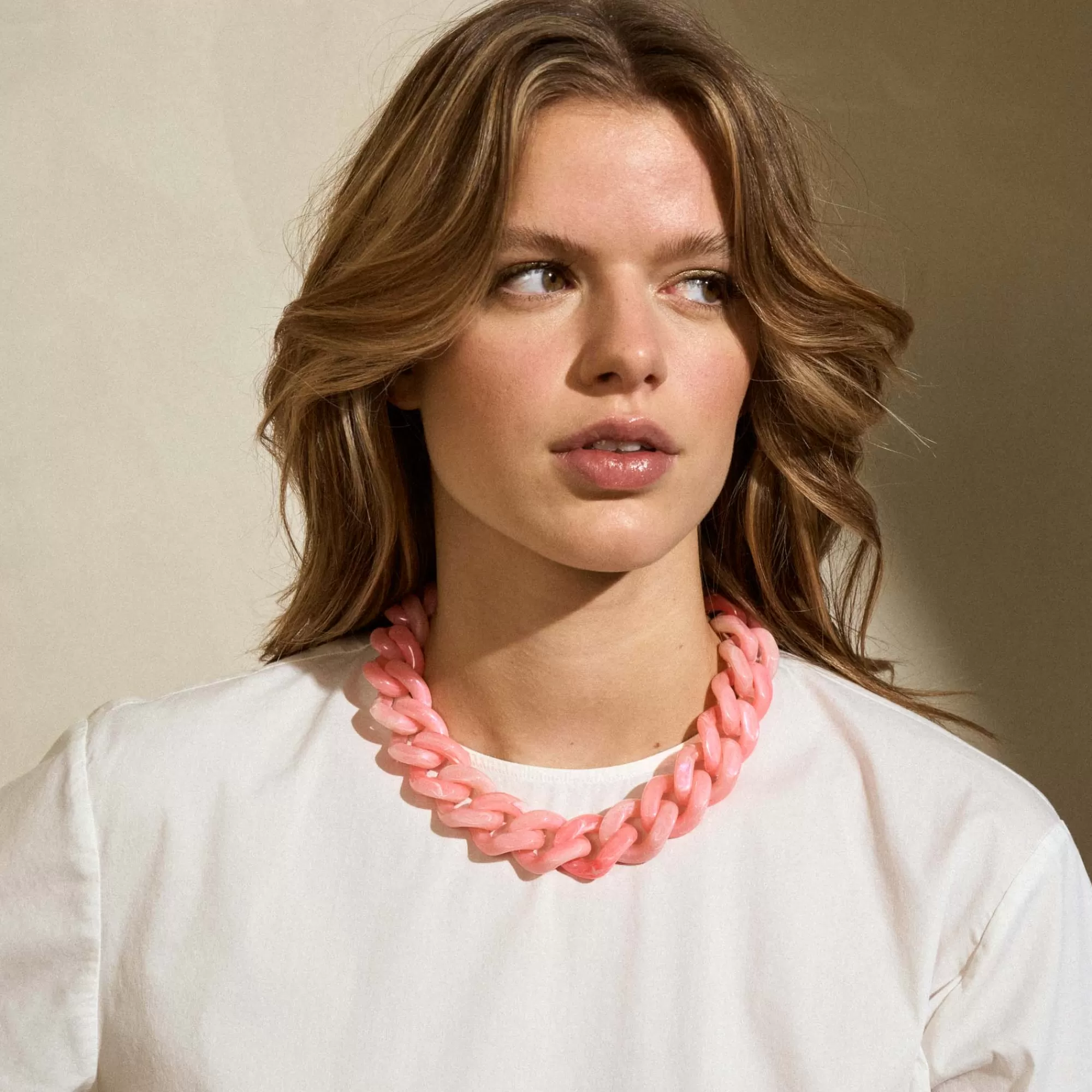 Store Vanessa Baroni Flat Chain Necklace Neon Pink Marble