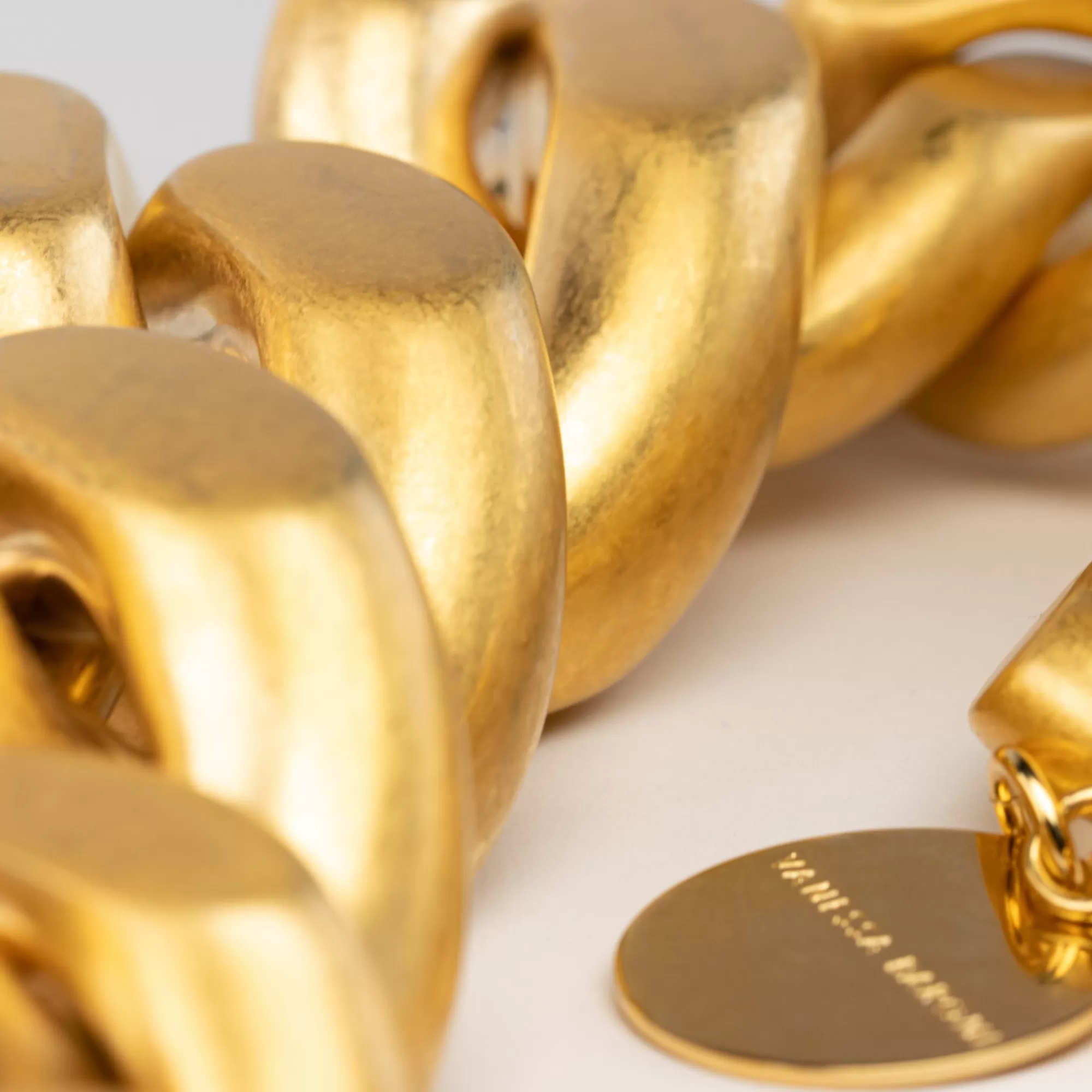 great_choker_necklace_gold_vintage_2.webp Fashion Vanessa Baroni Great Choker Necklace Gold Vintage