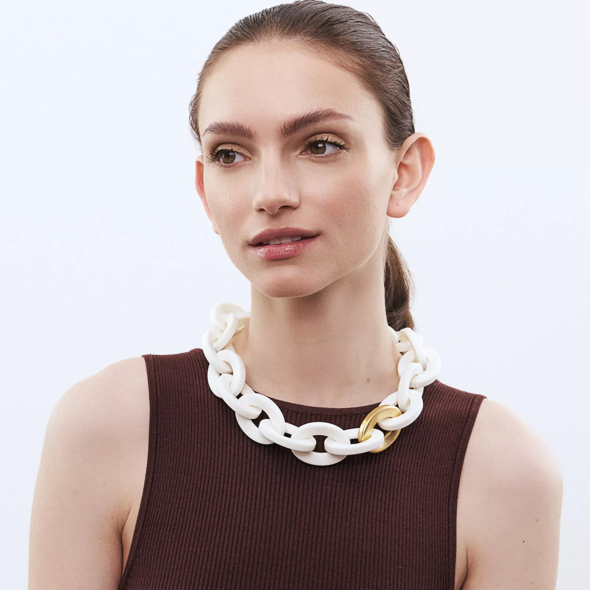 Sale Vanessa Baroni Oval Necklace Short With Gold - Matt Off White