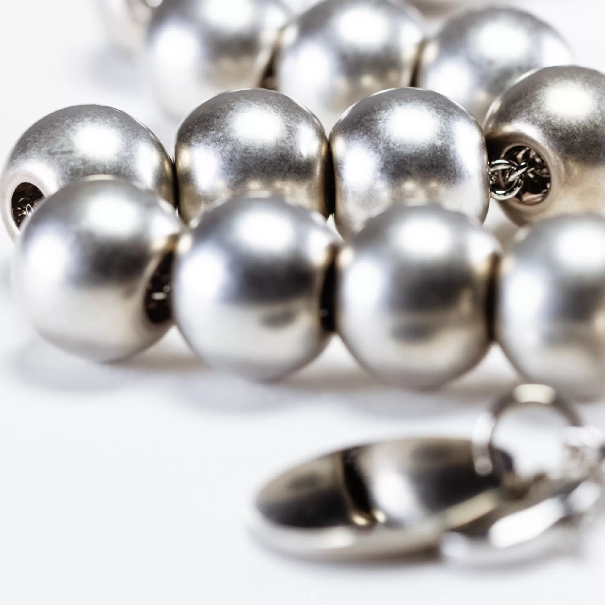 Cheap Vanessa Baroni Small Beads Necklace Short Silver Vintage