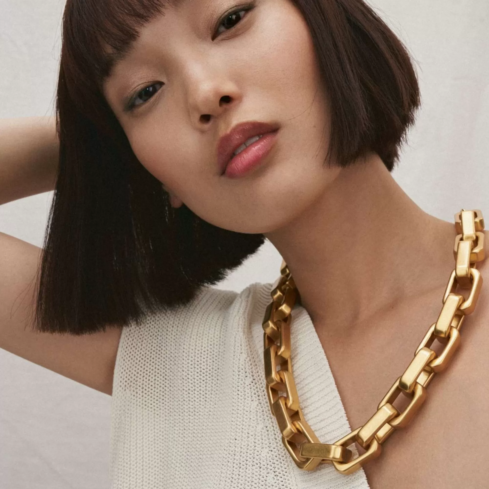 Best Vanessa Baroni Tank Necklace Gold Vintage